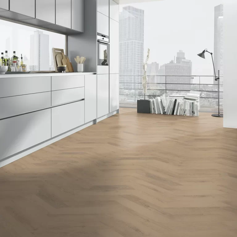 Weense punt vloer in pvc (Belakos Palazzo 72) in een open keuken